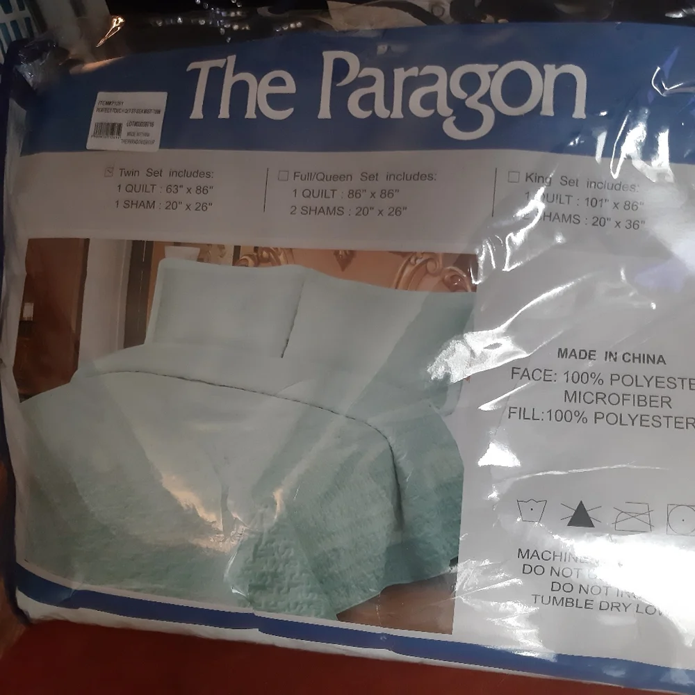 NWT $29 OR 2\$40 COMFORTERS MINT GREEN TWIN ☆